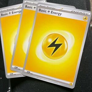 2023 Pokémon/Nintendo Basic Lightening Energy Scarlet & Violet Cards X 3